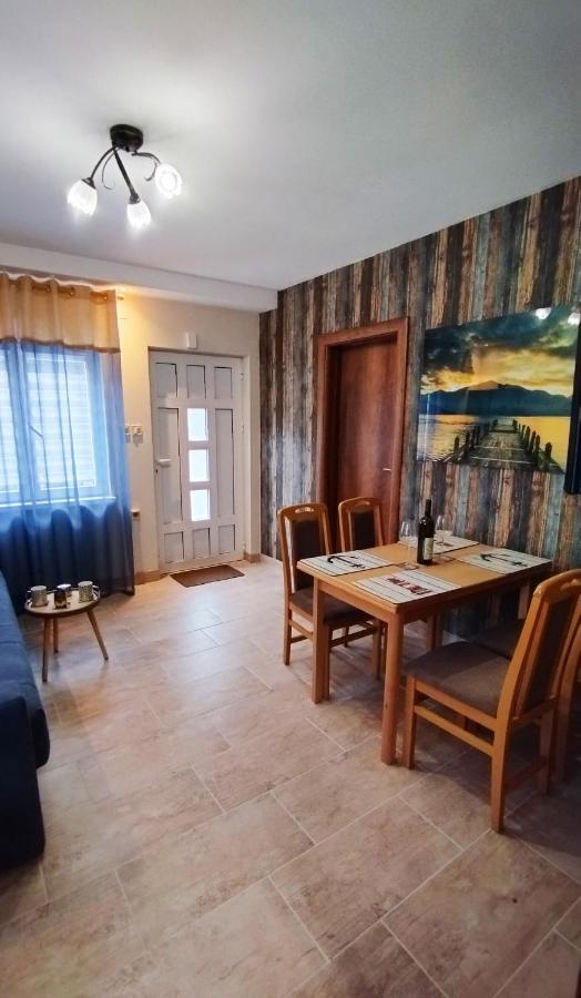 Apartments Aleksandra Risan Ngoại thất bức ảnh